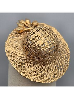 Straw Hat Brooch Basket Weave 👒 Vintage-Style Gold-Tone